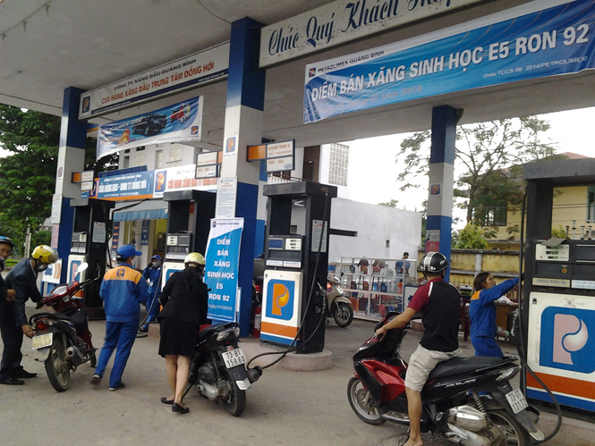 Xăng sinh học E5 Ron 92 đã được một bộ phận người tiêu dùng trên địa bàn TP. Đồng Hới lựa chọn sử dụng