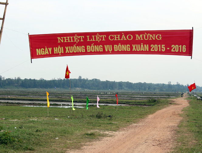 Lễ hội xuống đồng tại xã Lộc Ninh.