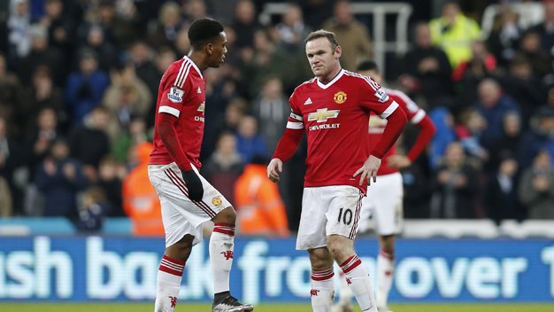 Nỗi thật vọng của các cầu thủ M.U sau khi bị Newcastle gỡ hòa. Ảnh: Reuters