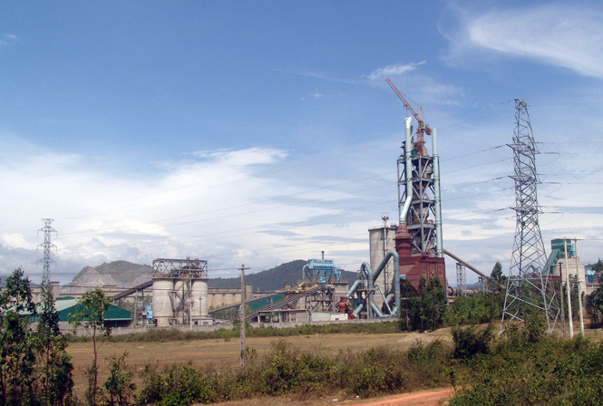 Dự án Xi măng Áng Sơn đắp chiếu 4 năm nay.