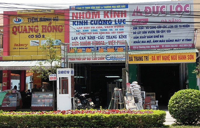 Ảnh 1 : Khu vực các thành viên HTX Dịch vụ nông nghiệp Thống Nhất Đồng Phú kinh doanh dịch vụ.