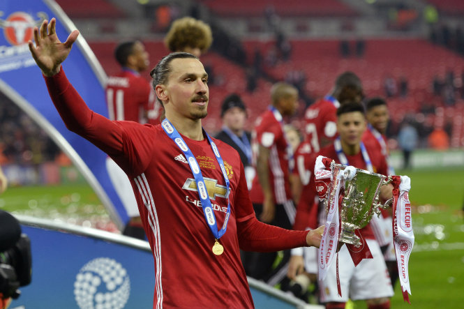  Ibrahimovic đang là cầu thủ không thể thay thế tại M.U. Ảnh: REUTERS