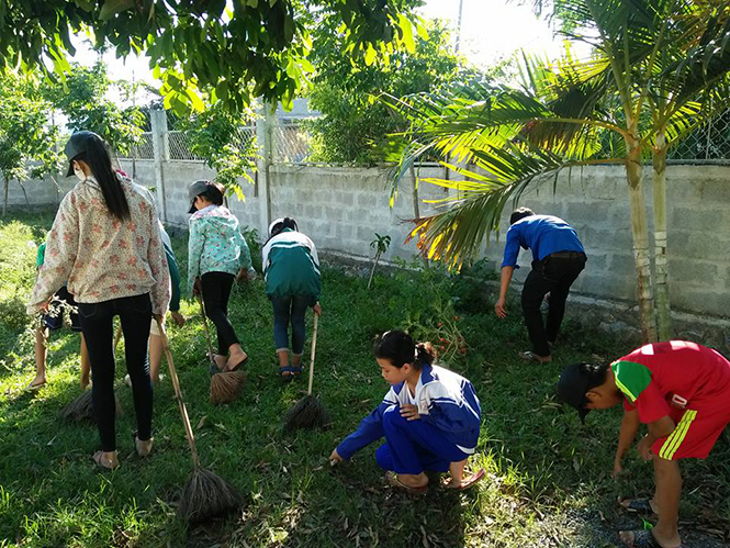 Sinh hoạt hè cho thiếu nhi ở nhiều địa phương nội dung chưa phong phú, chủ yếu là vệ sinh môi trường cảnh quan.