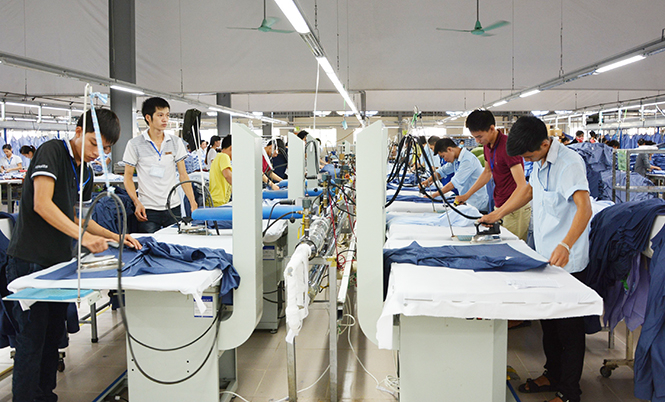 Giải quyết nợ đọng BHXH, BHYT, BHTN sẽ bảo đảm quyền lợi chính đáng cho người lao động.