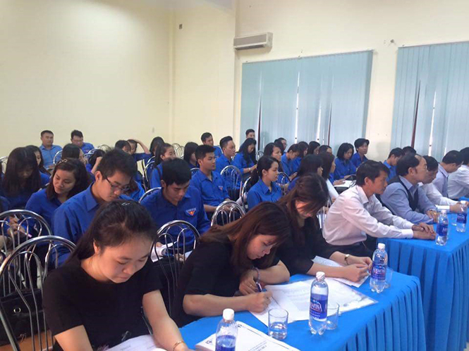 Đoàn viên thanh niên trên địa bàn thành phố Đồng Hới tham gia đào tạo khởi nghiệp do Thành đoàn phối hợp tổ chức.