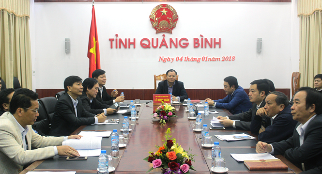 Các đại biểu dự hội nghị tại điểm cầu Quảng Bình.
