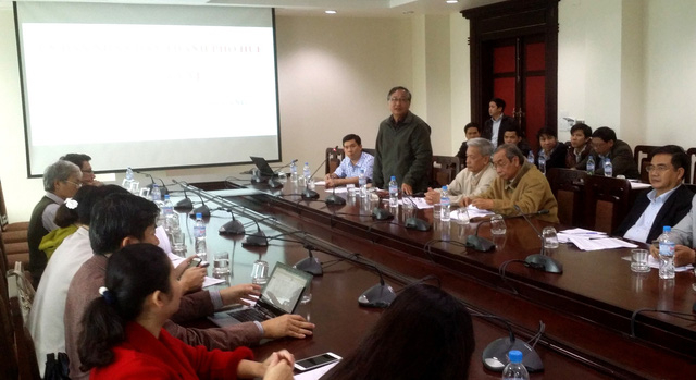 Nhà nghiên cứu Dương Phước Thu trình bày tại cuộc tọa đàm - Ảnh: Trần Văn Dũng