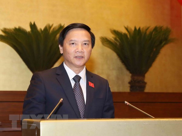 Chủ nhiệm Ủy ban Pháp luật của Quốc hội Nguyễn Khắc Định trình bày Báo cáo giải trình, tiếp thu, chỉnh lý dự án Luật Tố cáo (sửa đổi). (Ảnh: Phương Hoa/TTXVN)
