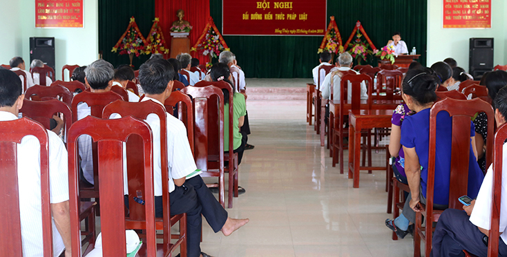 Bồi dưỡng kiến thức pháp luật tại các địa bàn trọng điểm nhằm nâng cao các chỉ tiêu của tiêu chí về chuẩn TCPL.