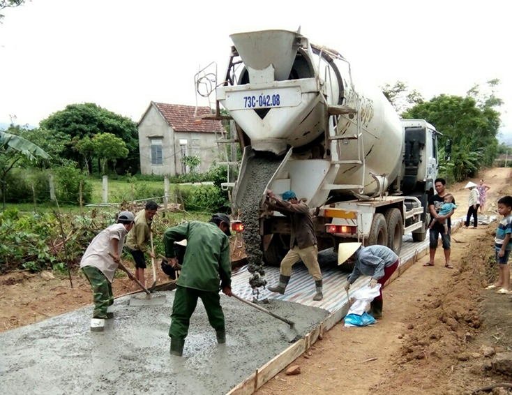 Xã Cự Nẫm nỗ lực cán đích nông thôn mới trong năm nay.