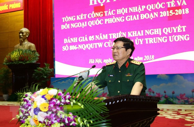Đại tướng Ngô Xuân Lịch, Ủy viên Bộ Chính trị, Phó Bí thư Quân ủy Trung ương, Bộ trưởng Bộ Quốc phòng phát biểu chỉ đạo hội nghị. (Ảnh: Dương Giang/TTXVN)