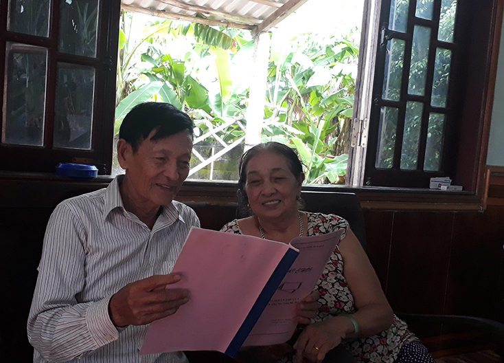 Vợ chồng ông Đoàn Hữu Bang và Hoàng Thị Lai cùng chung niềm đam mê văn hóa, văn nghệ dân gian trong suốt hơn 50 năm qua.