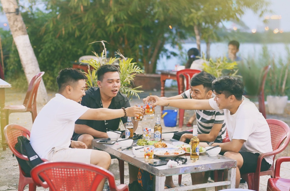 Huda đã với hơn 28 năm cùng người miền Trung vun đắp văn hóa đậm nghĩa tình