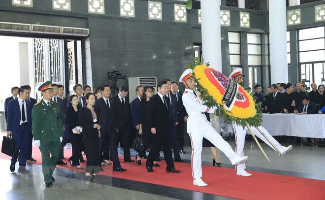 Thủ tướng Hàn Quốc Lee Nak-yeon viếng Chủ tịch nước Trần Đại Quang. (Nguồn: TTXVN)