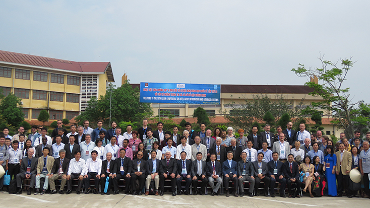  Các nhà khoa học đến từ 42 quốc gia tham dự hội nghị khoa học Quốc tế ACIIDS 2018 được tổ chức tại Trường ĐHQB. 