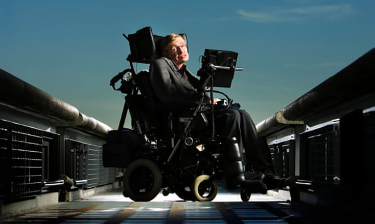 Chiêm nghiệm về sự tồn tại, nhà bác học Stephen Hawking tin rằng vũ trụ là một bữa trưa miễn phí, không có vị Chúa nào tạo ra nó cũng như định đoạt số phận con người - Ảnh: GUARDIAN