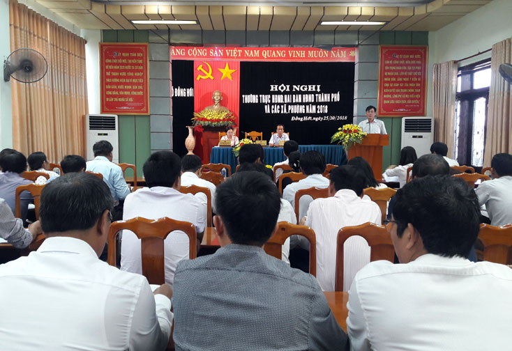Thường trực HĐND thành phố hội nghị với chủ đề “Nâng cao chất lượng, hiệu quả công tác giám sát chuyên đề của HĐND, hai ban HĐND, những vấn đề nổi cộm, cử tri quan tâm”.