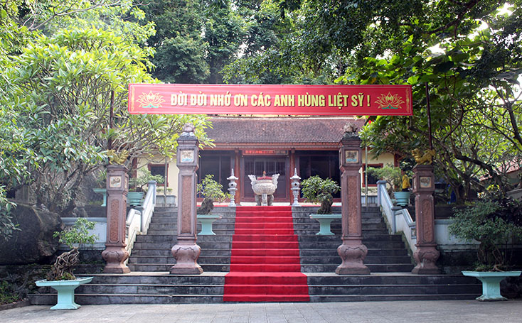 Đền tưởng niệm các AHLS đường 20-Quyết Thắng. 