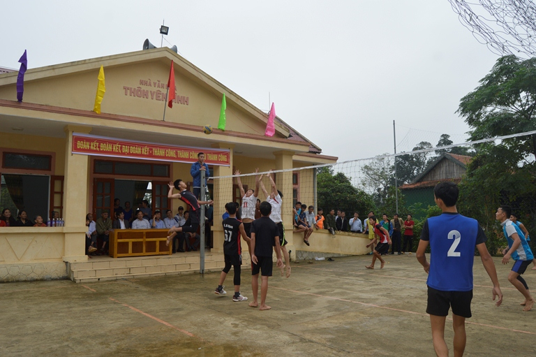 Giao lưu bóng chuyền  