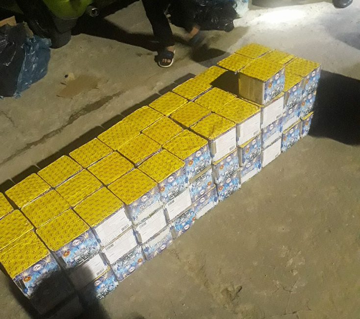 Số pháo vận chuyển trái phép bị thu giữ.