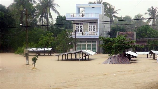 Mưa lũ gây ngập tại Phú Yên. (Ảnh: Thế Lập/TTXVN)