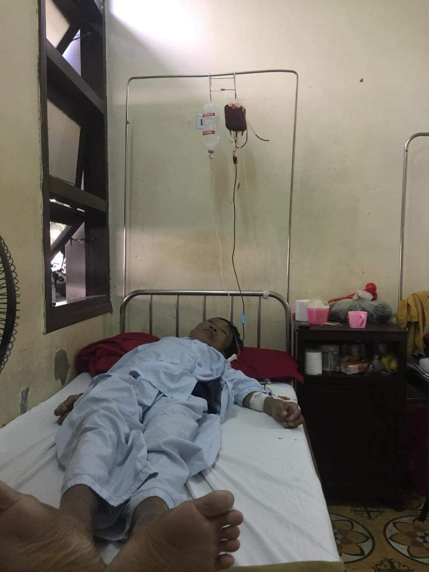 Anh Võ Khắc Vy, của em bố Lý đang điều trị bệnh ung thư máu.