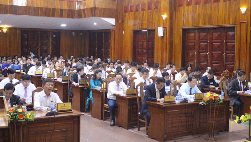 Các đại biểu dự kỳ họp