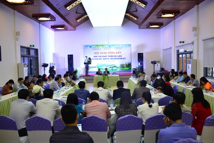 Đại diện lãnh đạo ngành du lịch 3 tỉnh đã thống nhất kế hoạch hợp tác phát triển du lịch năm 2019.