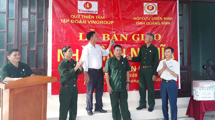 Hội CCB huyện Lệ Thủy thường xuyên thăm hỏi, động viên, giúp đỡ hội viên gặp hoàn cảnh khó khăn. 