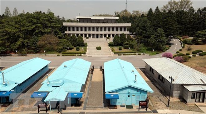 Làng đình chiến Panmunjom giữa hai miền Triều Tiên. (Ảnh: AFP/TTXVN)