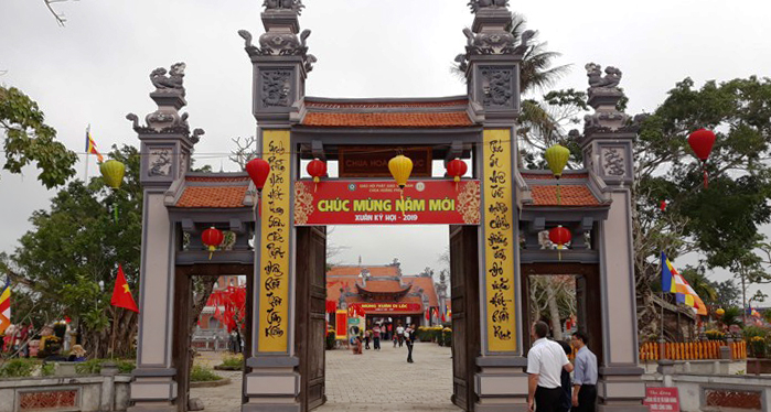 Chùa Hoằng Phúc, điểm đến của nhiều du khách trong, ngoài tỉnh.