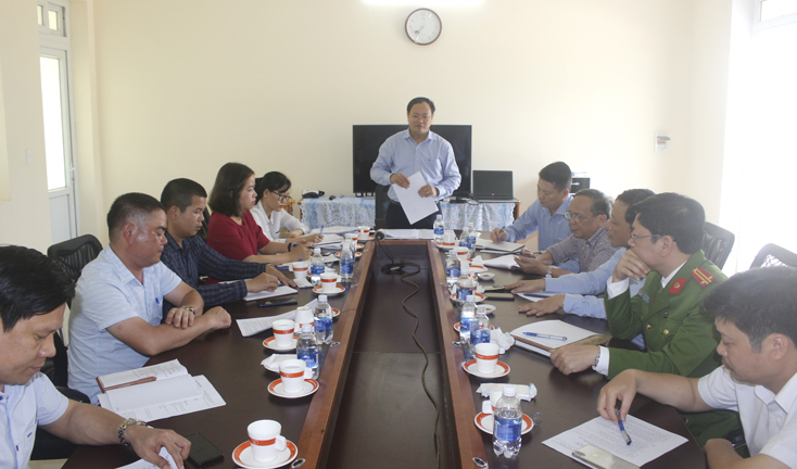 …Và làm việc với lãnh đạo Công ty.