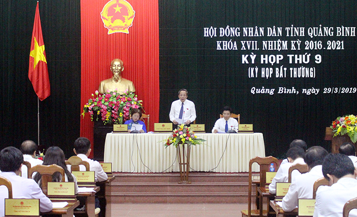 Kỳ họp thứ 9, HĐND tỉnh khóa XVII đã thông qua 5 nghị quyết quan trọng và bầu bổ sung Chánh Văn phòng HĐND tỉnh.
