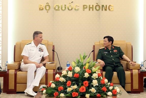 Đại tướng Ngô Xuân Lịch tiếp Đô đốc Philip Davidson. (Nguồn: qdnd.vn)