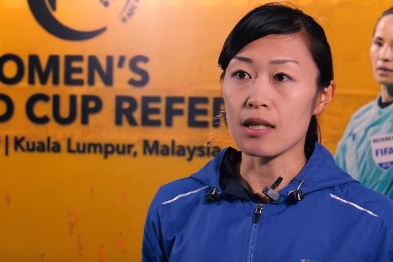  Trọng tài Yoshimi Yamashita, người đã từng điều hành FIFA U-17 Women World Cup 2016 và 2018 FIFA Cup World Cup Jordan 2018. (Nguồn: www.straitstimes.com)