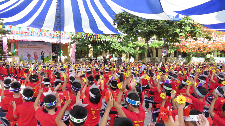 Toàn cảnh lễ phát động.