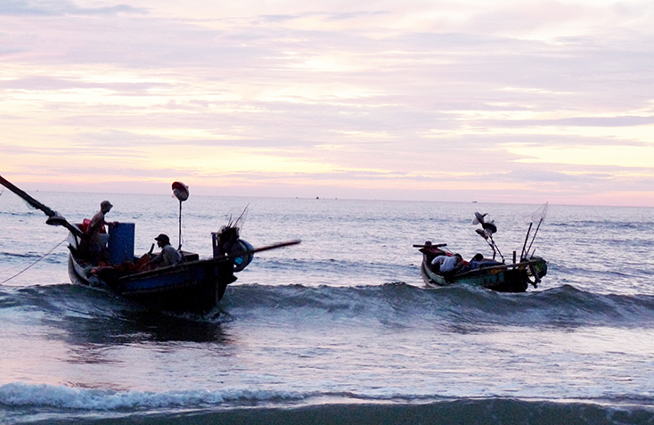 Công tác đấu tranh triệt phá các hành vi vi phạm pháp luật trong khai thác thủy sản góp phần giữ vững trật tự an toàn trên biển.