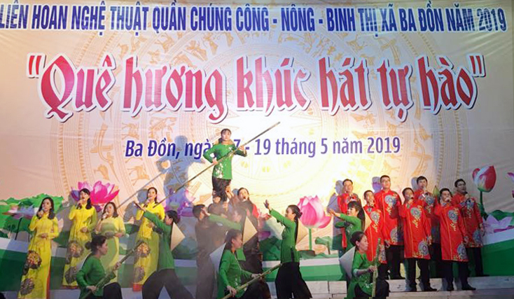 Một trong những tiết mục tham gia tại liên hoan nghệ thuật quần chúng công-nông-binh TX. Ba Đồn năm 2019.