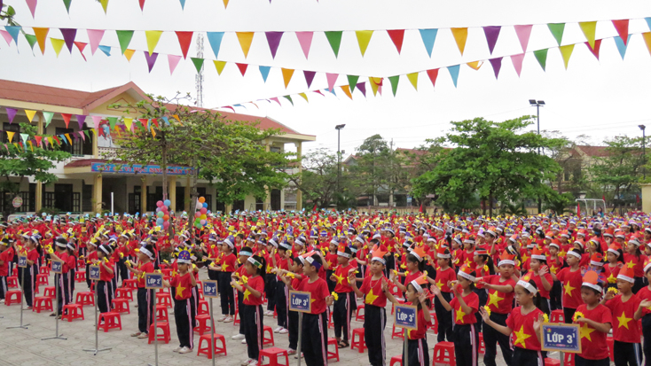 Sở GD-ĐT yêu cầu các đơn vị trường học tăng cường phối hợp với gia đình, địa phương trong việc theo dõi, quản lý học sinh dịp hè 2019.  
