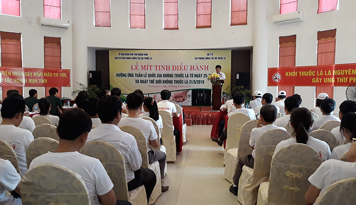Toàn cảnh buổi mít tinh.