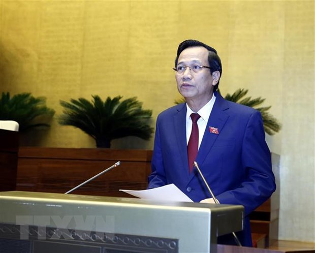 Gia nhap Cong uoc 98 - no luc cua Viet Nam trong thuc thi CPTPP hinh anh 1Bộ trưởng Bộ Lao động - Thương binh và Xã hội Đào Ngọc Dung, thừa ủy quyền của Thủ tướng Chính phủ trình bày Báo cáo thuyết minh Công ước số 98 của Tổ chức Lao động quốc tế về Áp dụng những nguyên tắc của quyền tổ chức và thương lượng tập thể. (Ảnh: Lâm Khánh/TTXVN)