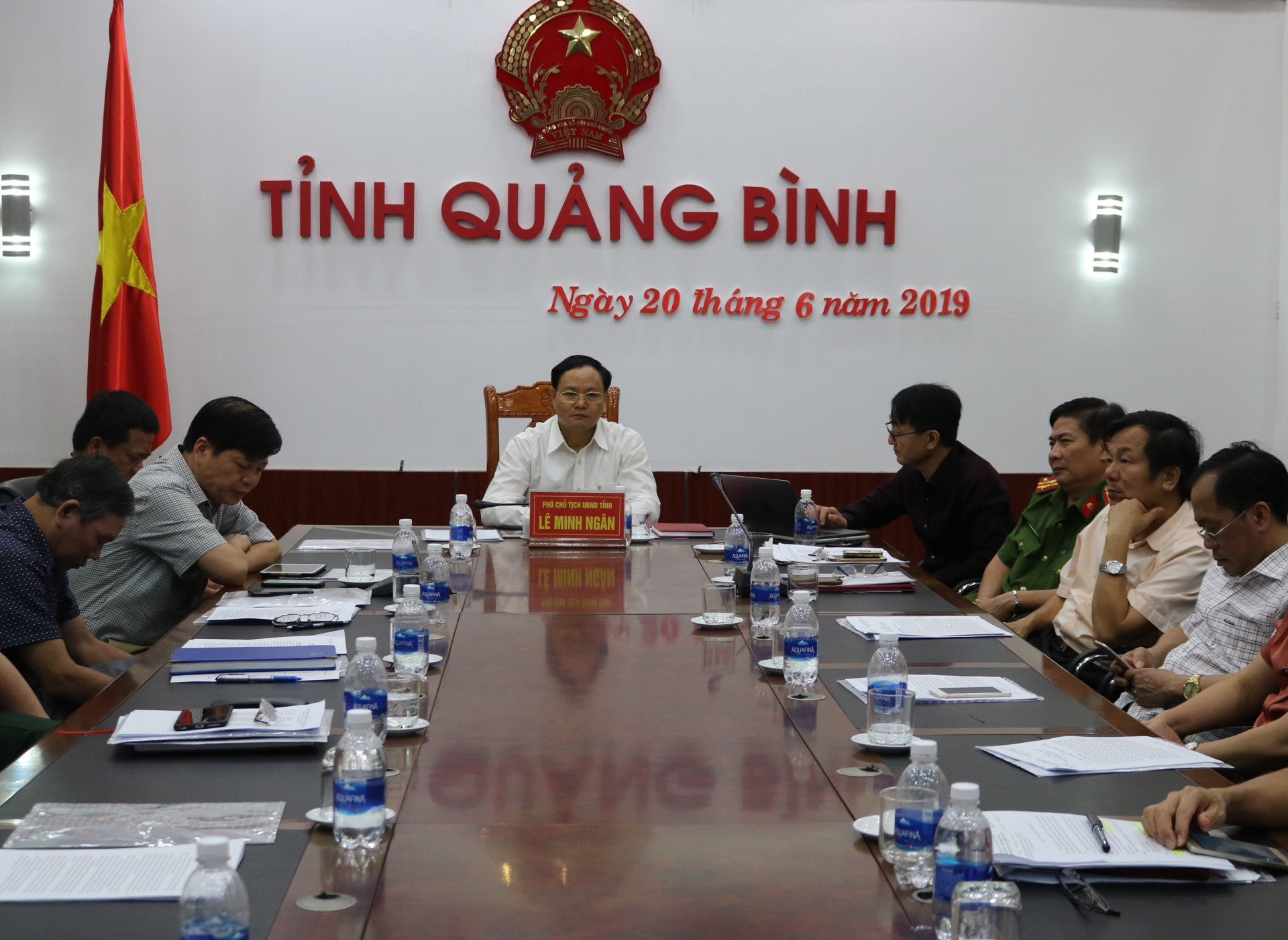 Đồng chí Lê Minh Ngân, Tỉnh ủy viên, Phó Chủ tịch UBND tỉnh, Phó Trưởng Ban Thường trực Ban Chỉ huy PCTT và TKCN tỉnh chủ trì hội nghị tại điểm cầu Quảng Bình