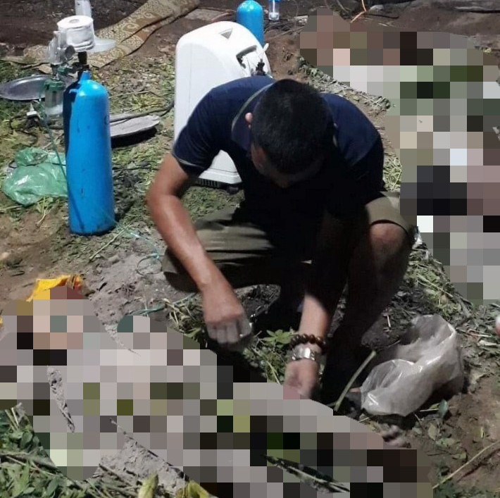 Người dân nỗ lực sơ cứu nhưng các cháu đã tử vong trước đó