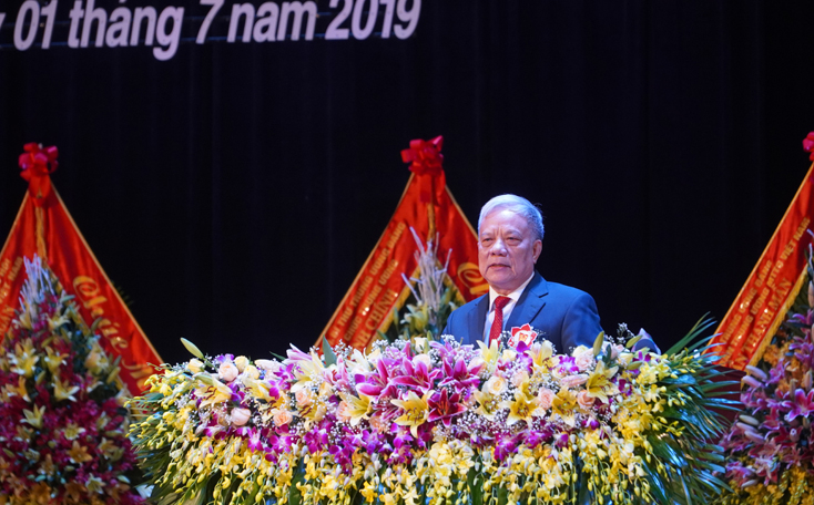Đồng chí Trần Hòa, nguyên Bí thư Tỉnh ủy thay mặt lão thành cách mạng phát biểu tại lễ kỷ niệm.