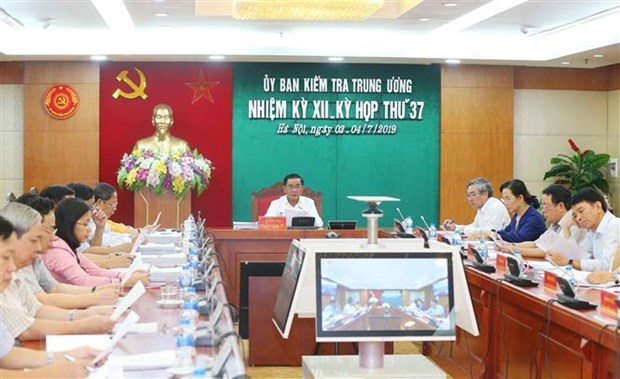 Đồng chí Trần Cẩm Tú, Bí thư Trung ương Đảng, Chủ nhiệm Ủy ban Kiểm tra Trung ương chủ trì kỳ họp. (Ảnh: Doãn Tấn/TTXVN)