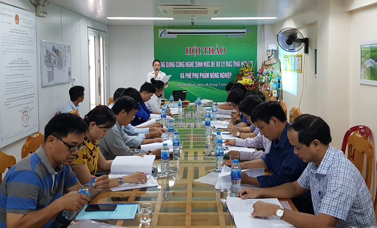 Các đại biểu tham dự hội thảo.