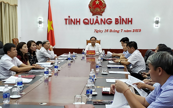 Các đại biểu tham dự hội nghị tại điểm cầu tỉnh Quảng Bình.