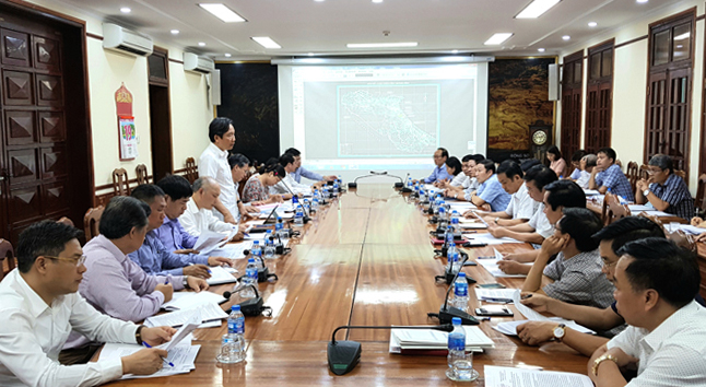 Đồng chí Thứ trưởng Bộ Nội vụ Trần Anh Tuấn phát biểu kết luận buổi làm việc.