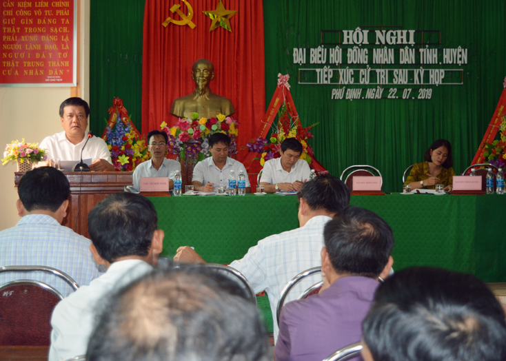 Đại diện tổ đại biểu HĐND tỉnh báo cáo kết quả nội dung kỳ họp thứ 10, HĐND tỉnh khóa XVII với cử tri huyện Bố Trạch