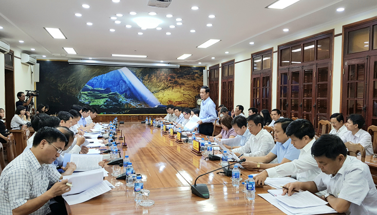 Đồng chí Trần Công Thuật, Chủ tịch UBND tỉnh phát biểu tại buổi làm việc.
